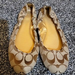 EUC Coach signature flats